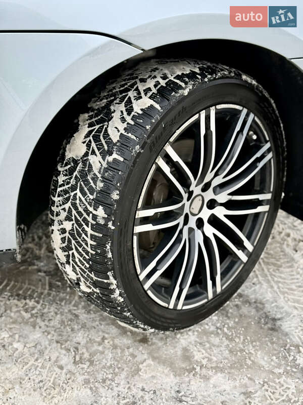 Внедорожник / Кроссовер Porsche Macan 2018 в Киеве