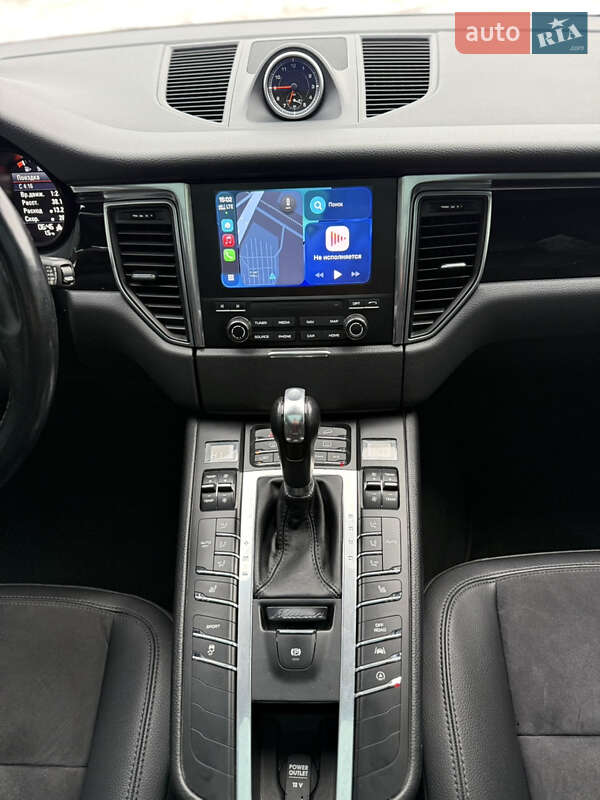 Внедорожник / Кроссовер Porsche Macan 2018 в Киеве