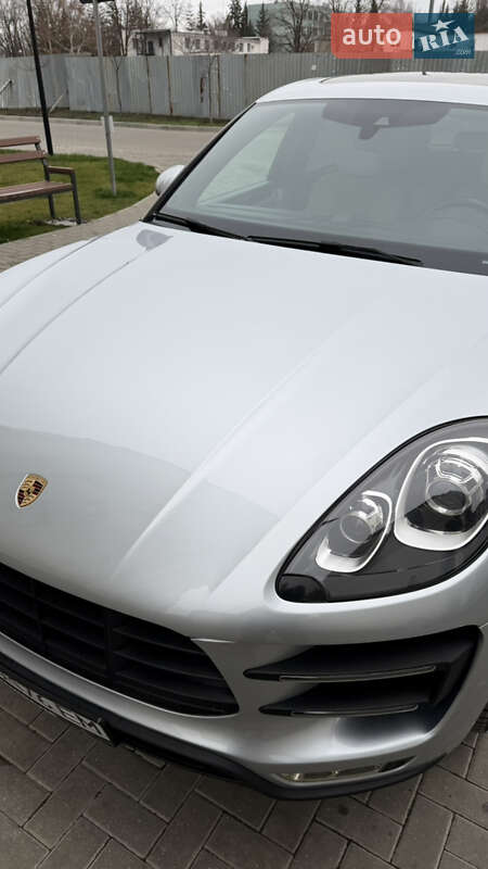Внедорожник / Кроссовер Porsche Macan 2015 в Черновцах