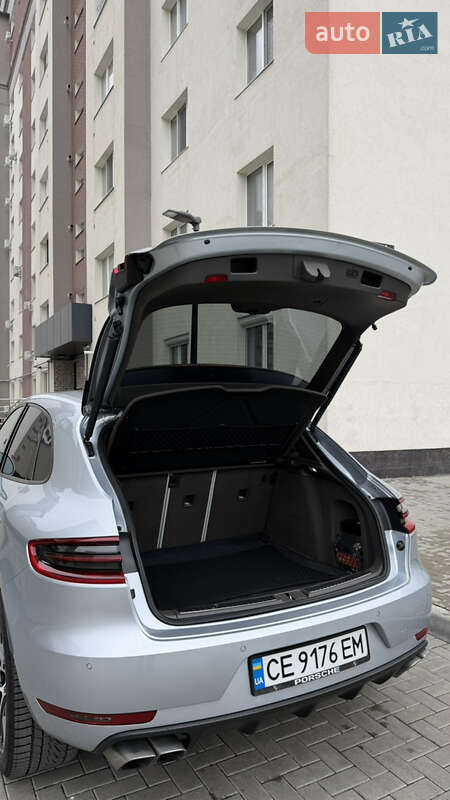 Внедорожник / Кроссовер Porsche Macan 2015 в Черновцах