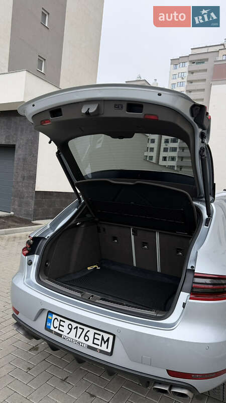 Внедорожник / Кроссовер Porsche Macan 2015 в Черновцах