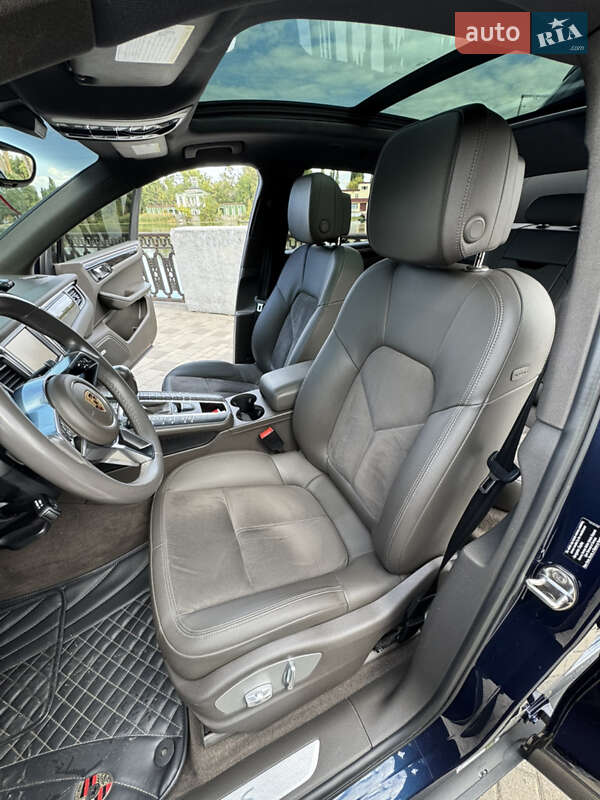 Внедорожник / Кроссовер Porsche Macan 2015 в Полтаве