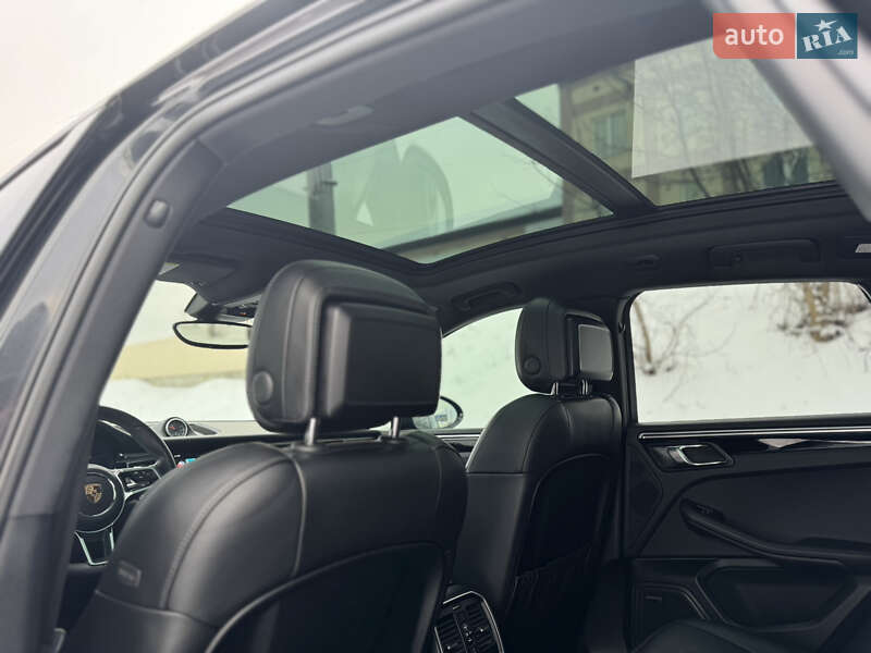 Внедорожник / Кроссовер Porsche Macan 2018 в Харькове