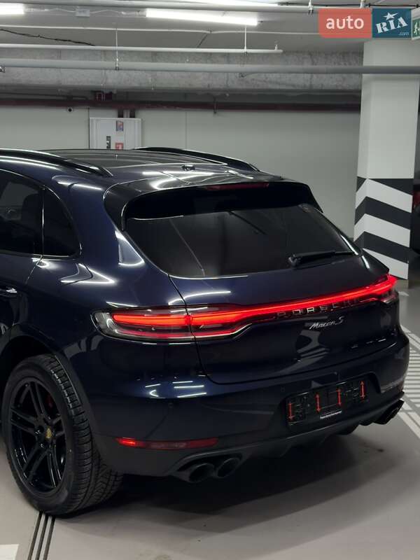 Внедорожник / Кроссовер Porsche Macan 2021 в Киеве