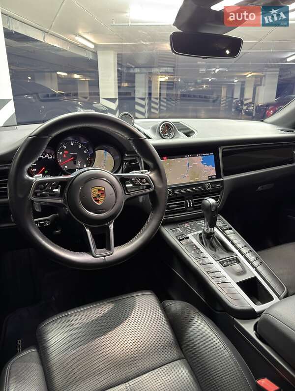 Внедорожник / Кроссовер Porsche Macan 2021 в Киеве