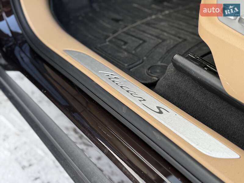 Внедорожник / Кроссовер Porsche Macan 2018 в Львове