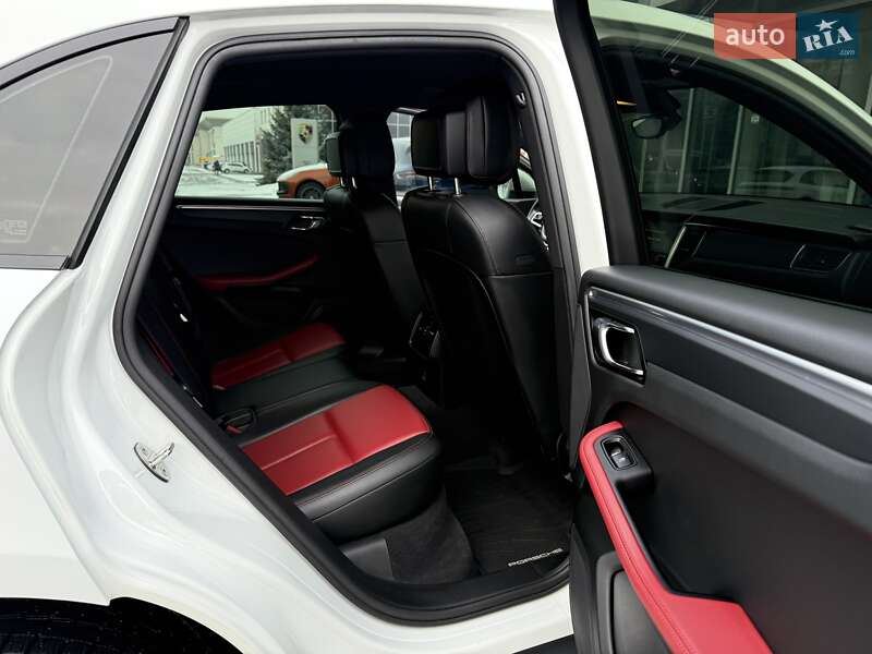 Внедорожник / Кроссовер Porsche Macan 2017 в Днепре фото 16 Внедорожник / Кроссовер Porsche Macan 2017 в Днепре