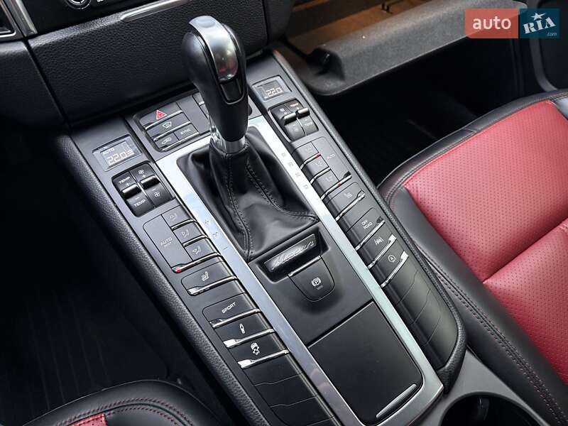 Внедорожник / Кроссовер Porsche Macan 2017 в Днепре фото 28 Внедорожник / Кроссовер Porsche Macan 2017 в Днепре