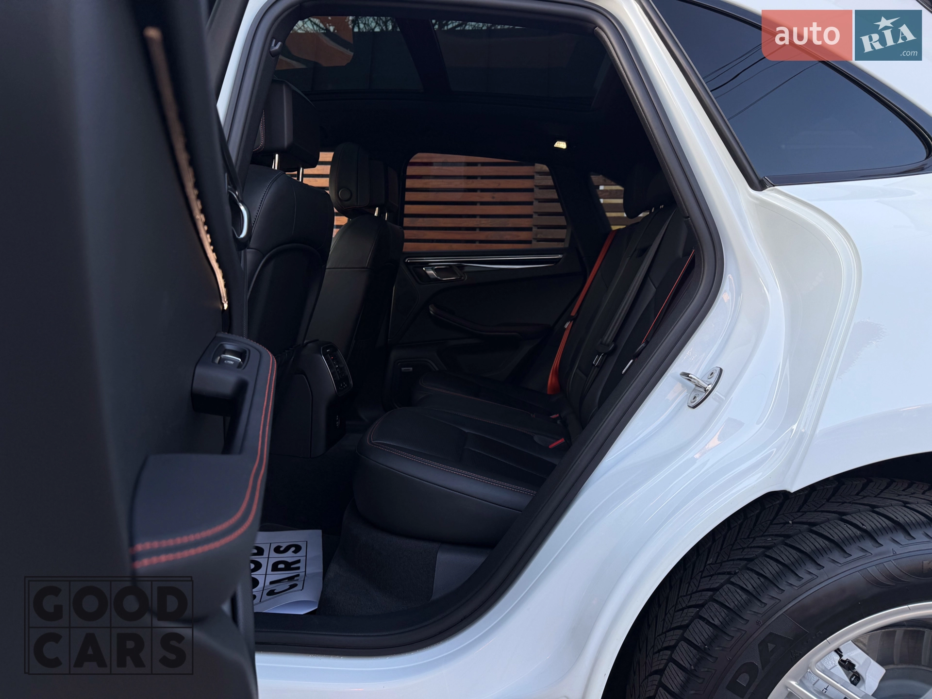 2022 Porsche Macan - мініатюра 23