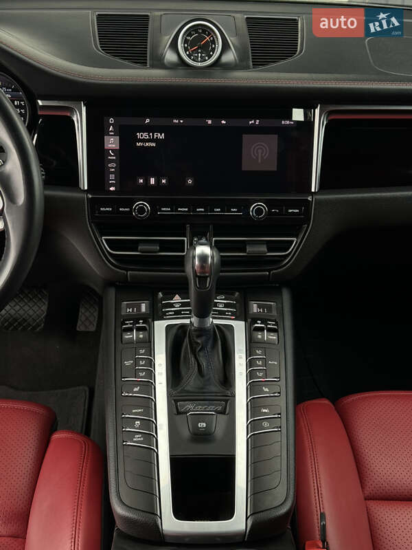 Внедорожник / Кроссовер Porsche Macan 2021 в Киеве