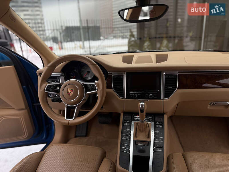 Внедорожник / Кроссовер Porsche Macan 2014 в Киеве