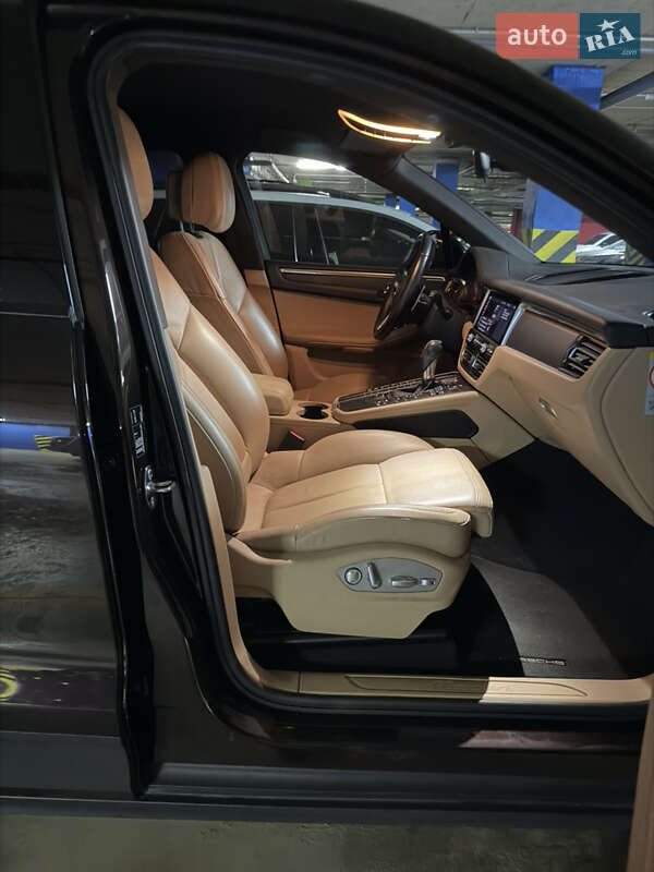 Внедорожник / Кроссовер Porsche Macan 2021 в Львове