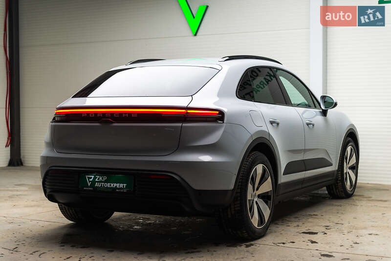 Внедорожник / Кроссовер Porsche Macan 2025 в Мукачево