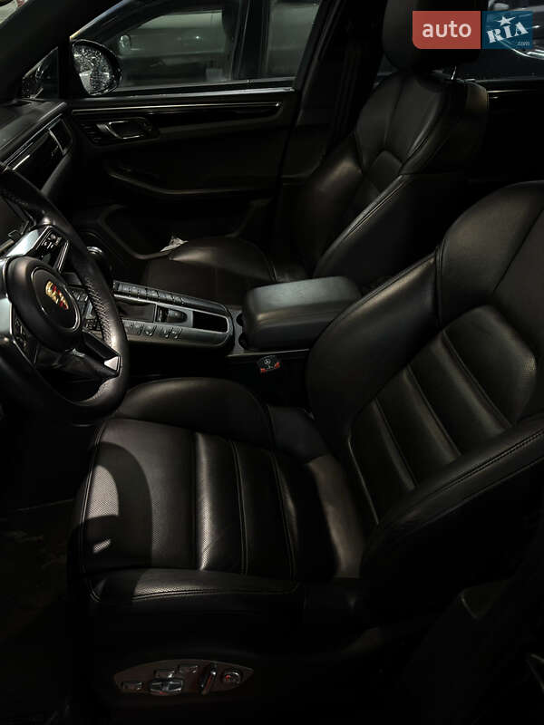 Внедорожник / Кроссовер Porsche Macan 2015 в Киеве фото 17 Внедорожник / Кроссовер Porsche Macan 2015 в Киеве