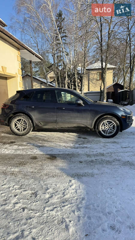 Внедорожник / Кроссовер Porsche Macan 2015 в Киеве