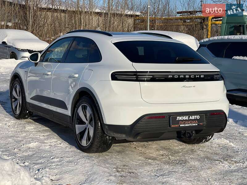 Внедорожник / Кроссовер Porsche Macan 2024 в Львове