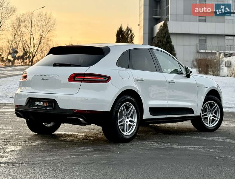 Внедорожник / Кроссовер Porsche Macan 2017 в Киеве