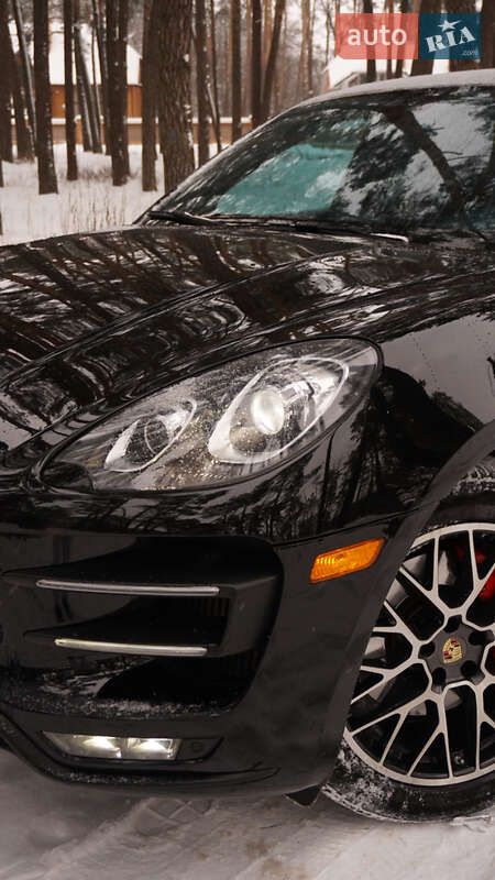 Внедорожник / Кроссовер Porsche Macan 2015 в Киеве