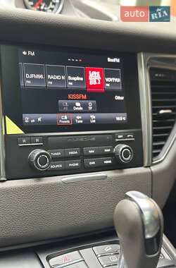 Позашляховик / Кросовер Porsche Macan 2017 в Києві