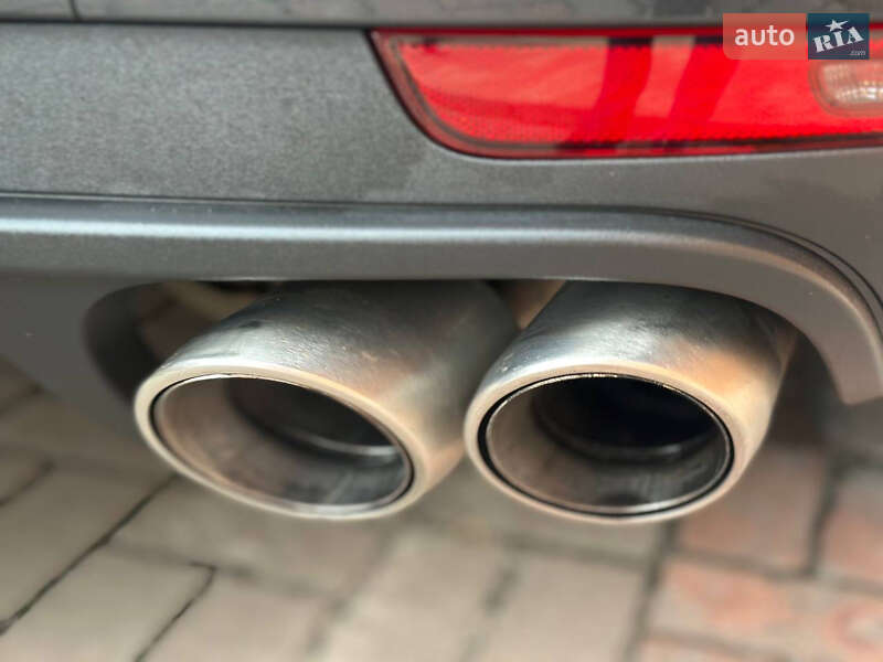 Внедорожник / Кроссовер Porsche Macan 2017 в Киеве