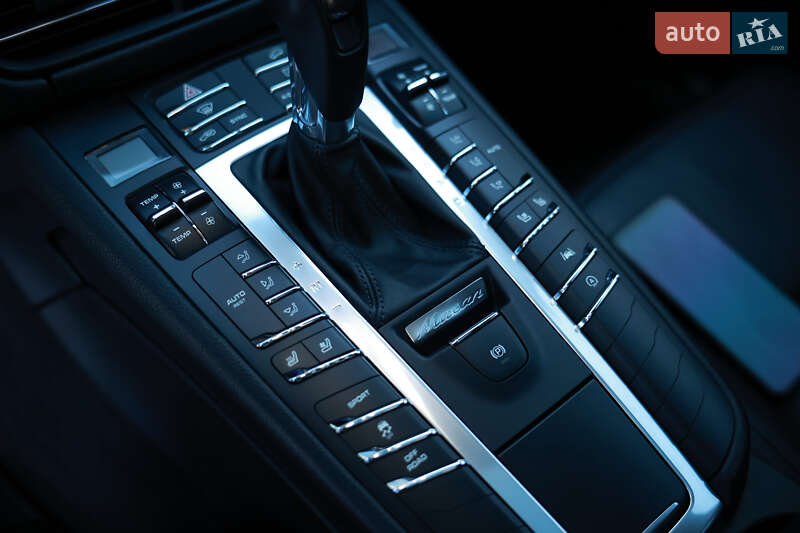 Внедорожник / Кроссовер Porsche Macan 2021 в Тернополе