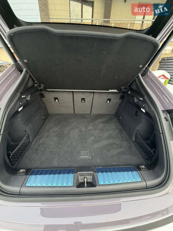 Позашляховик / Кросовер Porsche Macan 2025 в Львові фото 29 Позашляховик / Кросовер Porsche Macan 2025 в Львові