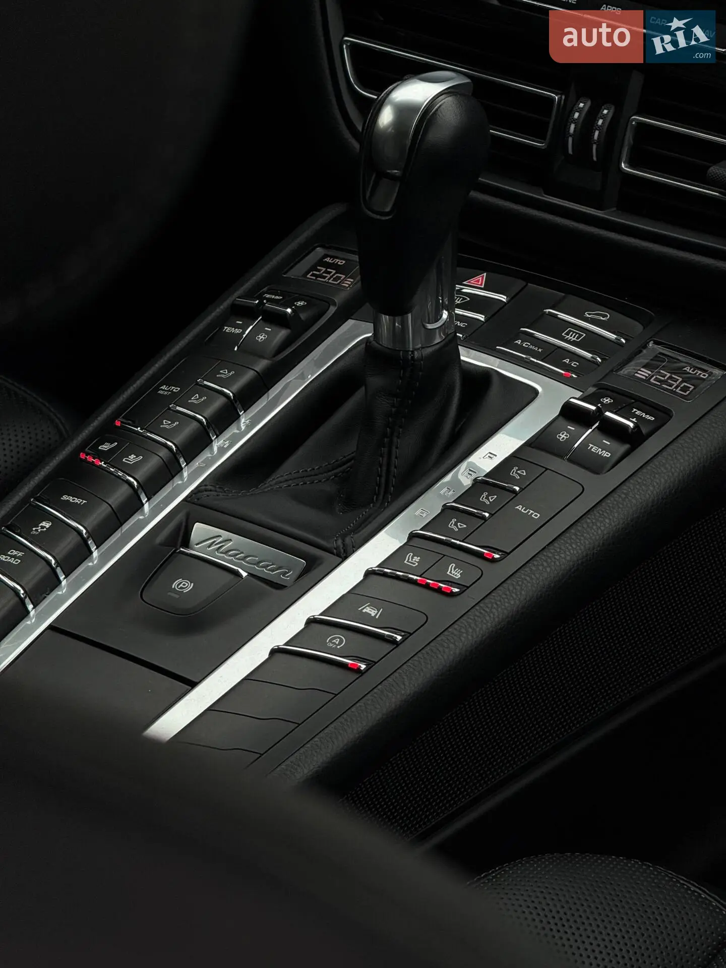 2021 Porsche Macan - мініатюра 12