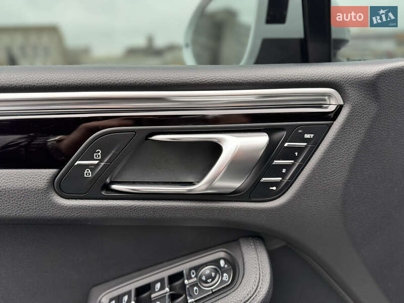 Внедорожник / Кроссовер Porsche Macan 2019 в Харькове