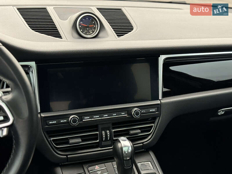 Внедорожник / Кроссовер Porsche Macan 2019 в Харькове