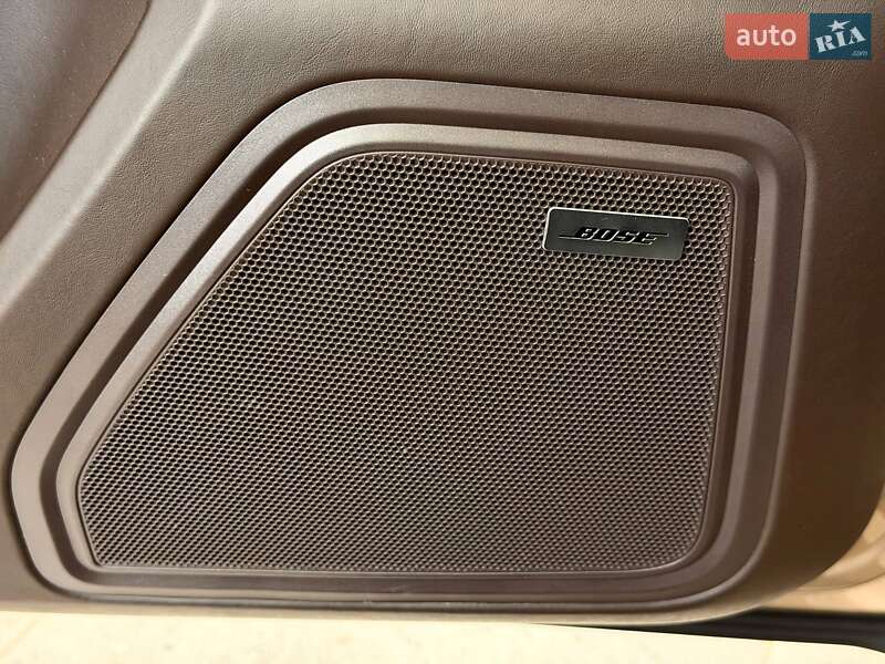 Внедорожник / Кроссовер Porsche Macan 2016 в Киеве