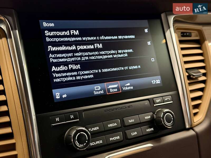 Внедорожник / Кроссовер Porsche Macan 2016 в Киеве