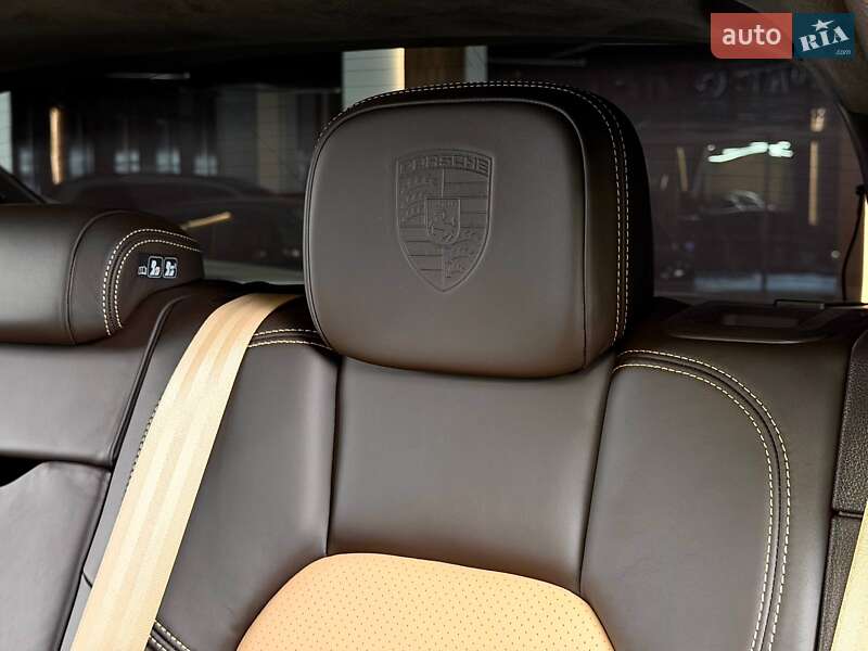 Внедорожник / Кроссовер Porsche Macan 2016 в Киеве