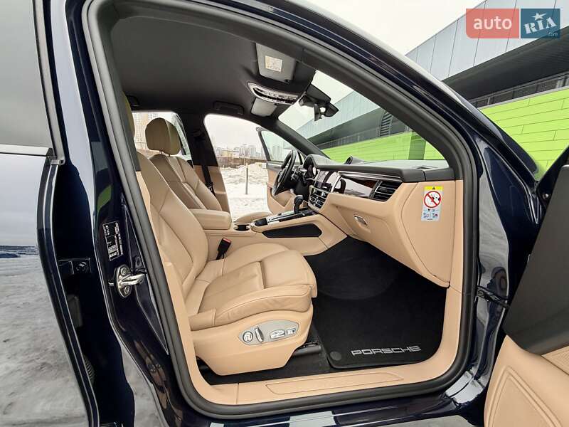 Внедорожник / Кроссовер Porsche Macan 2021 в Киеве