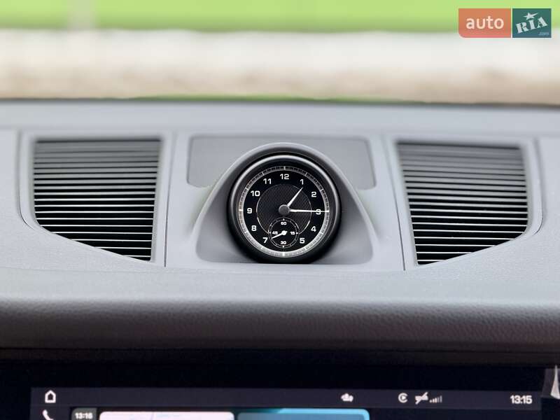 Внедорожник / Кроссовер Porsche Macan 2021 в Киеве