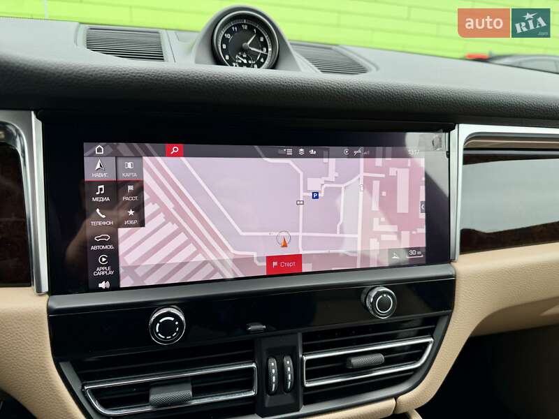 Внедорожник / Кроссовер Porsche Macan 2021 в Киеве