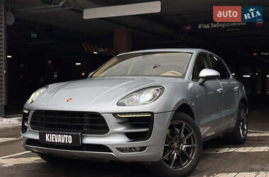 Позашляховик / Кросовер Porsche Macan 2016 в Києві