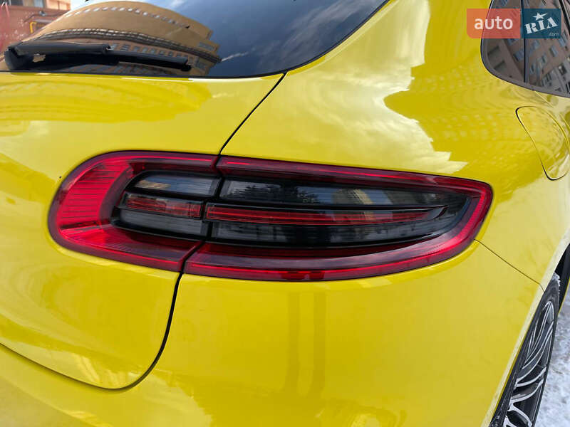 Внедорожник / Кроссовер Porsche Macan 2018 в Киеве