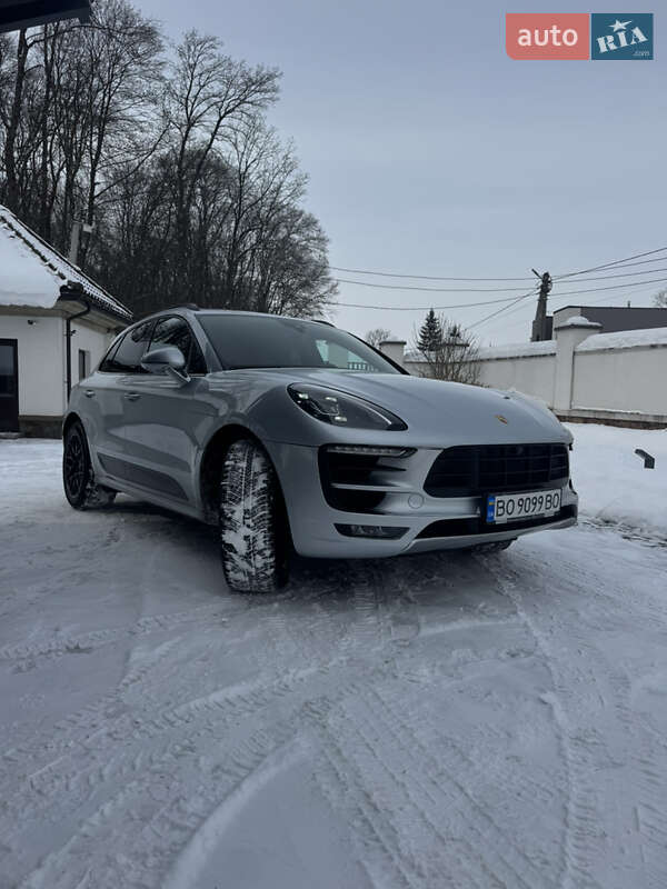 Внедорожник / Кроссовер Porsche Macan 2016 в Тернополе