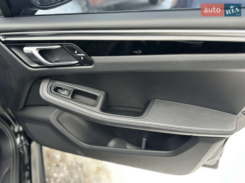 Позашляховик / Кросовер Porsche Macan 2018 в Тернополі