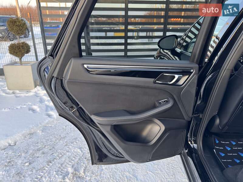 Внедорожник / Кроссовер Porsche Macan 2015 в Ровно фото 25 Внедорожник / Кроссовер Porsche Macan 2015 в Ровно