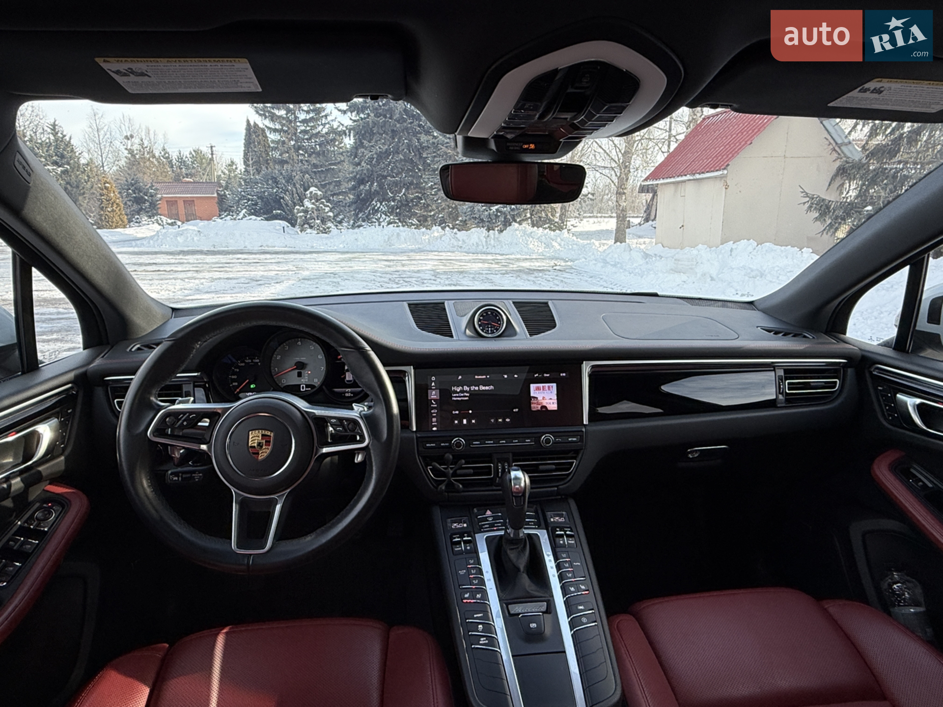 2021 Porsche Macan - мініатюра 17