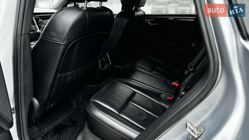 Позашляховик / Кросовер Porsche Macan 2016 в Києві