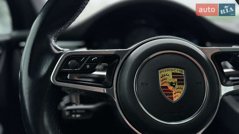 Позашляховик / Кросовер Porsche Macan 2016 в Києві