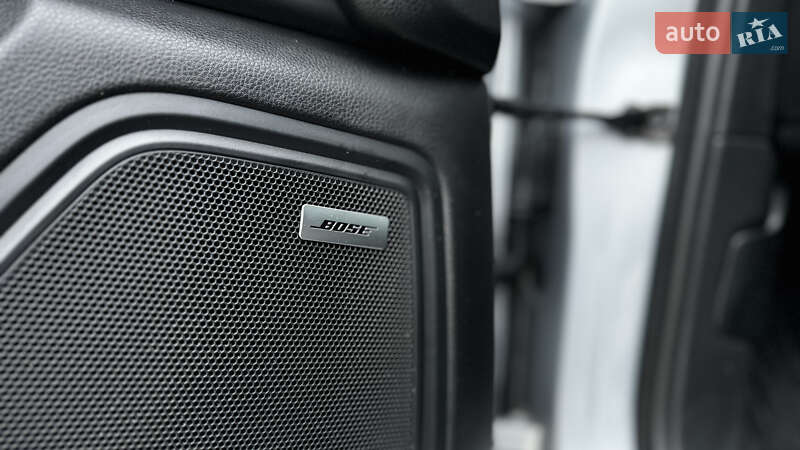 Позашляховик / Кросовер Porsche Macan 2016 в Києві