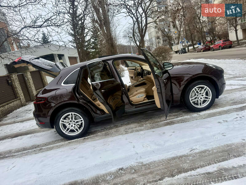 Позашляховик / Кросовер Porsche Macan 2014 в Києві