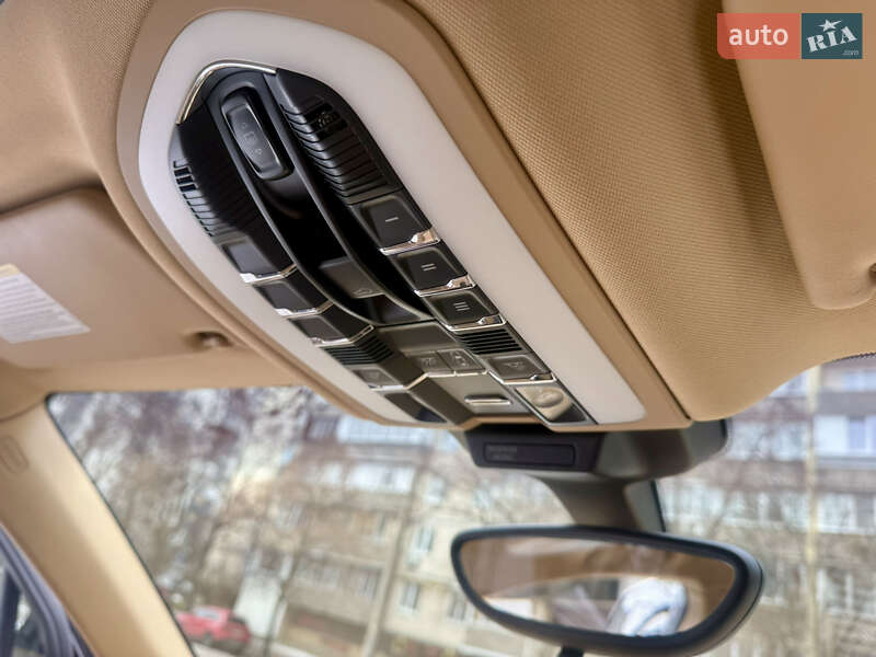 Позашляховик / Кросовер Porsche Macan 2014 в Києві