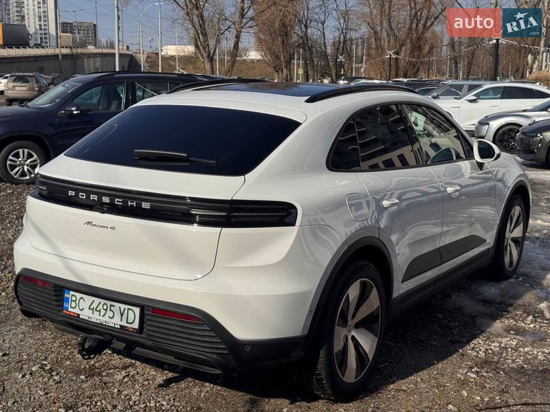 Позашляховик / Кросовер Porsche Macan 2024 в Києві