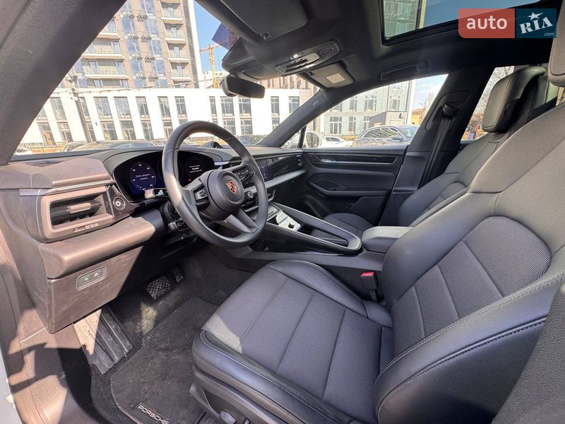 Позашляховик / Кросовер Porsche Macan 2024 в Києві