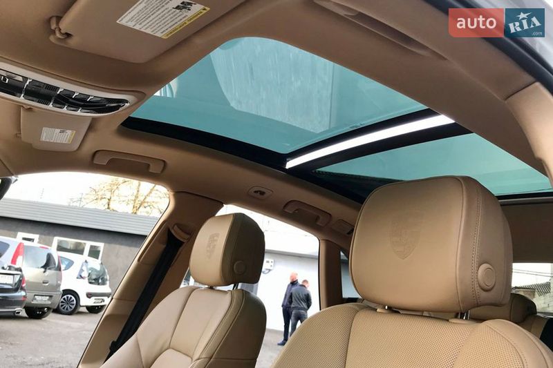 Позашляховик / Кросовер Porsche Macan 2016 в Києві