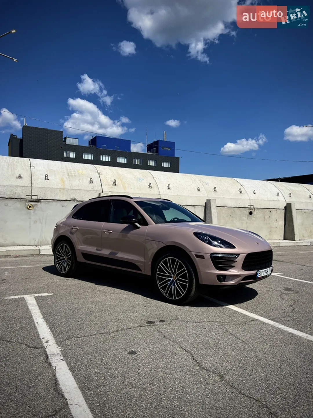2017 Porsche Macan - мініатюра 2
